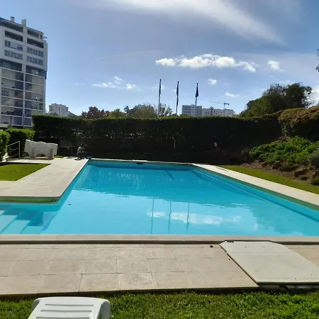#199 Flamingo Pool & Views