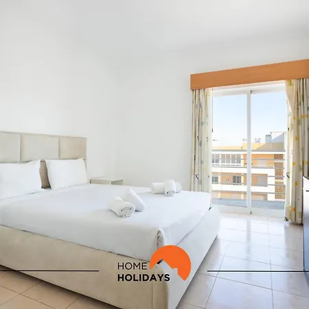 #199 Flamingo Pool & Views Daire